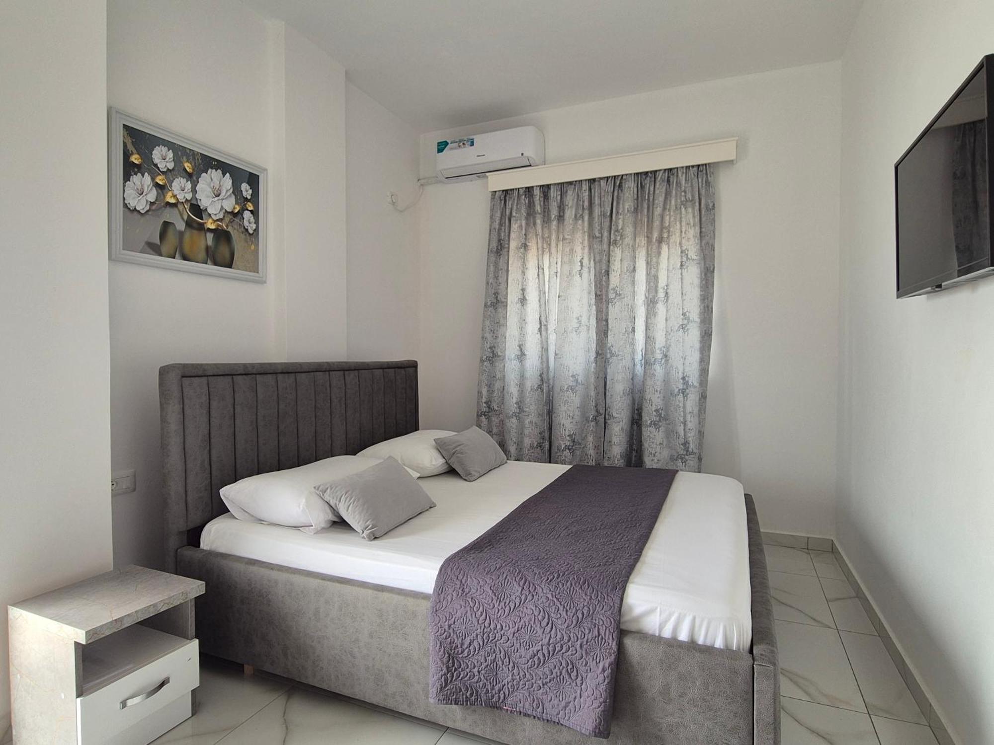 Villa Marsal Sarande Bagian luar foto