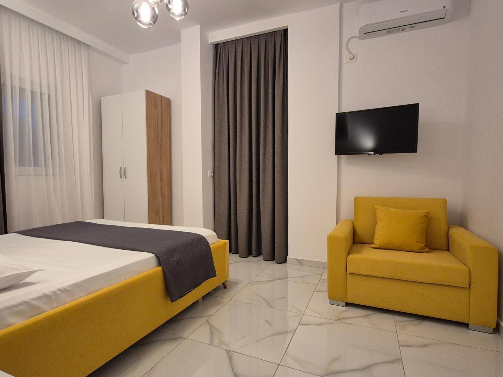 Villa Marsal Sarande Bagian luar foto