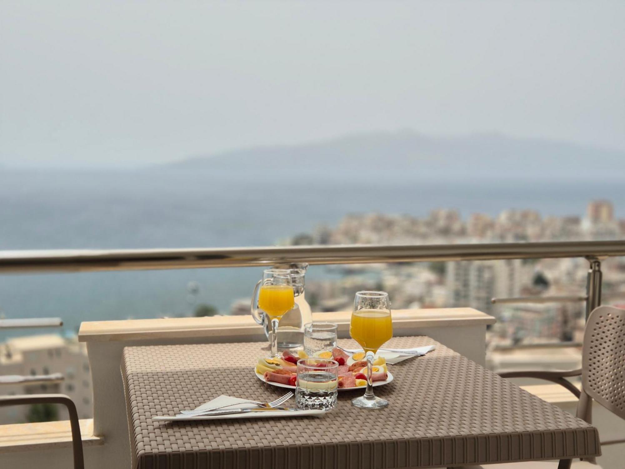 Villa Marsal Sarande Bagian luar foto