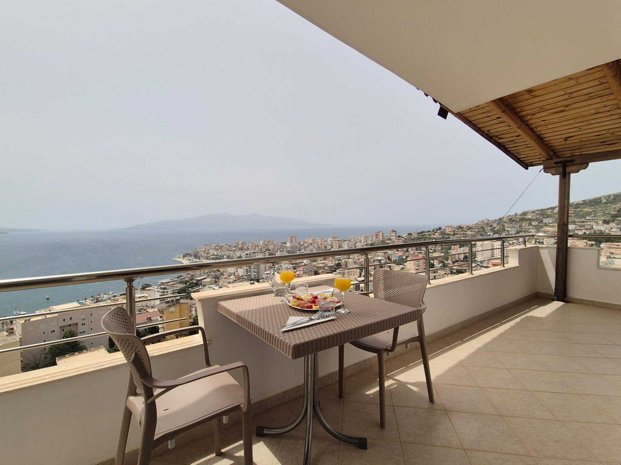 Villa Marsal Sarande Bagian luar foto