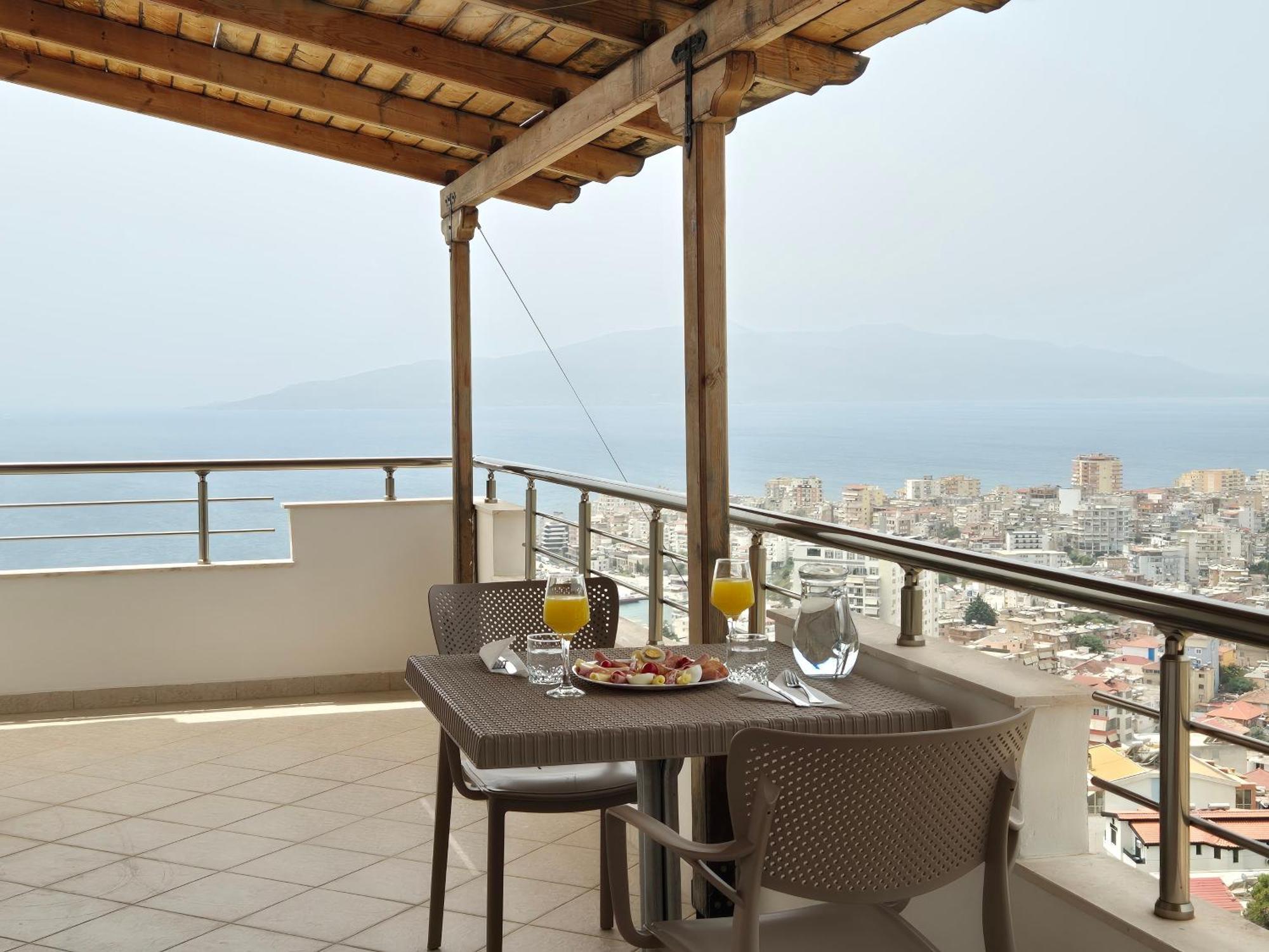 Villa Marsal Sarande Bagian luar foto