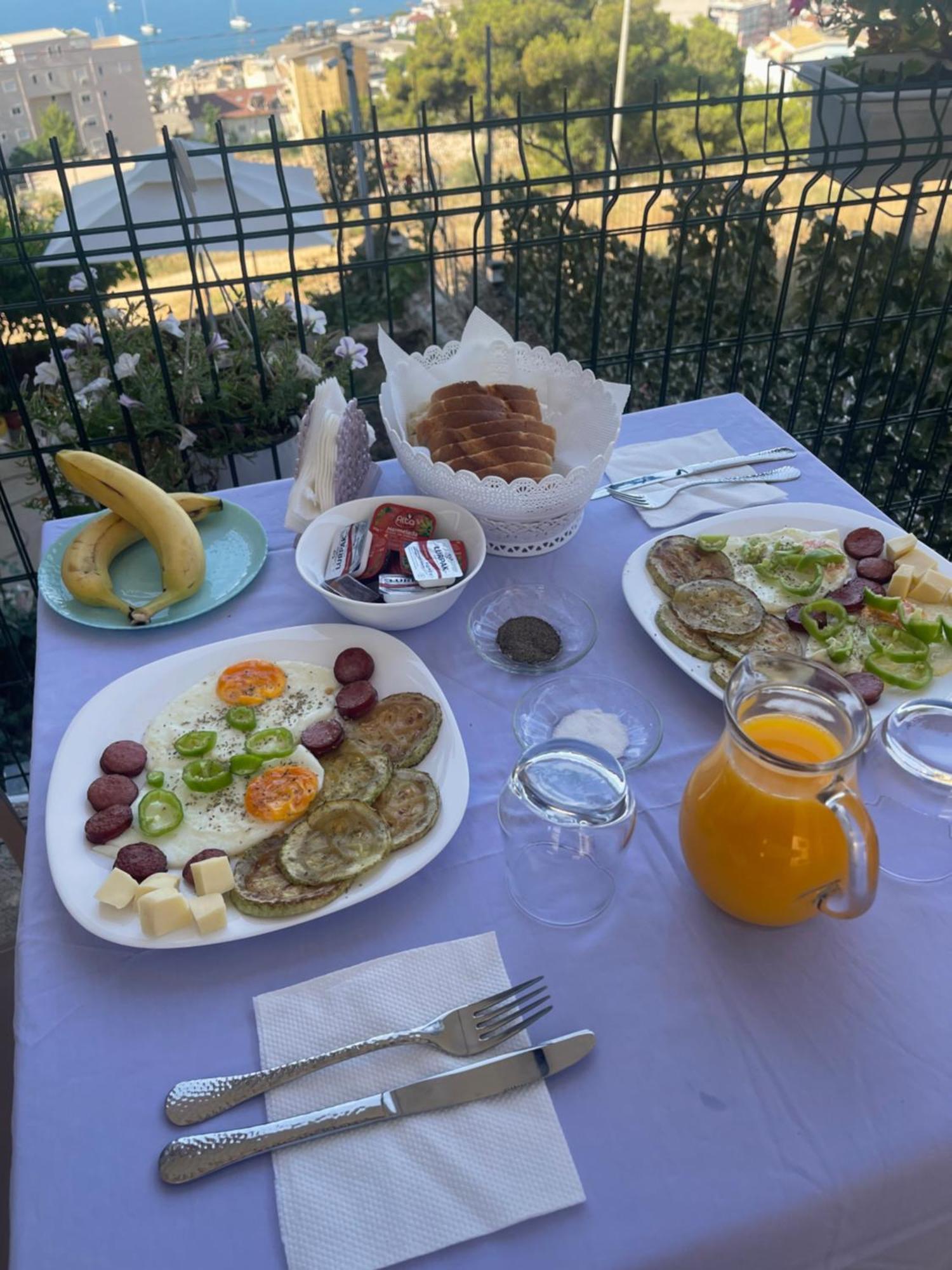 Villa Marsal Sarande Bagian luar foto